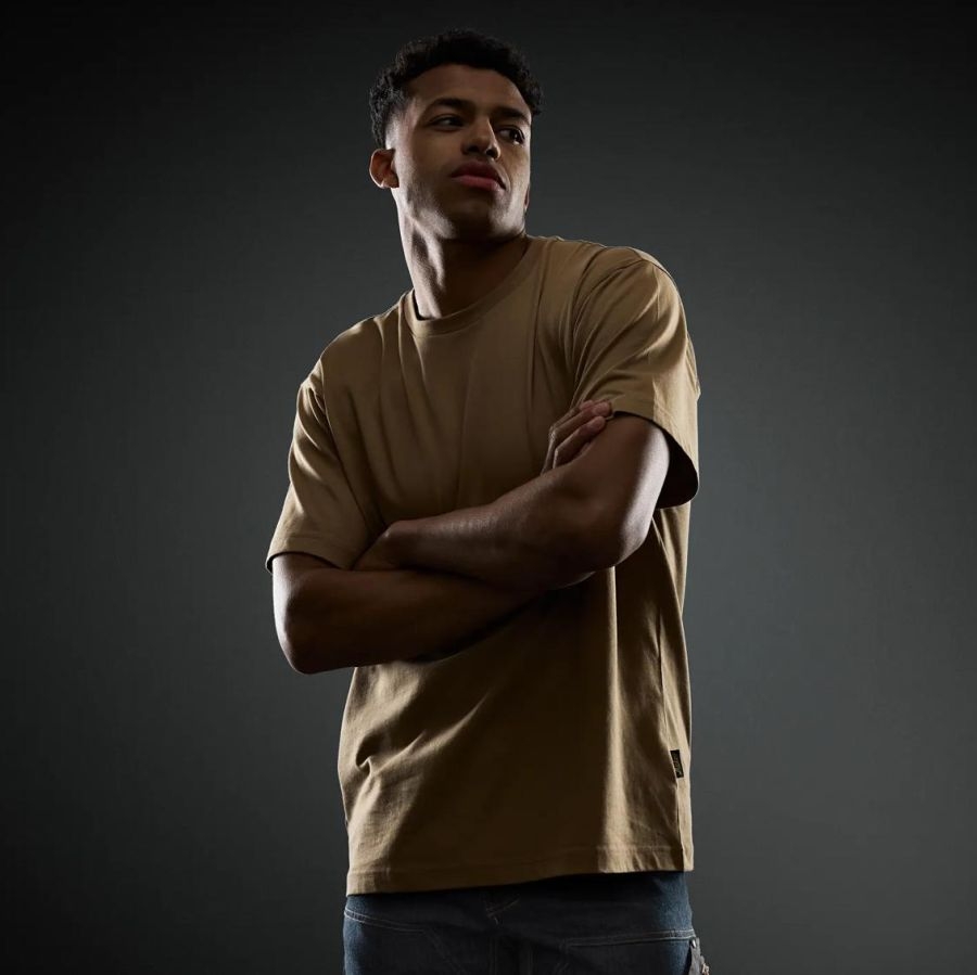 2544 Snickers T-Shirt Loose Fit